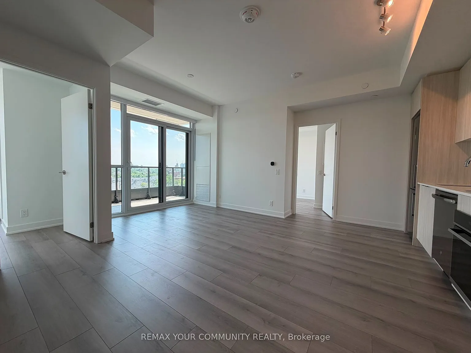 2 bed, $2,700 — Photo 2
