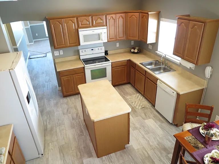 817 Crystal Spring Way — Photo 13