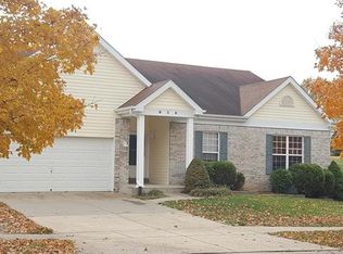 830 Bellerive Manor Dr, Saint Louis, MO