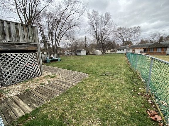 2nd image of 37175 N Fairview Ln