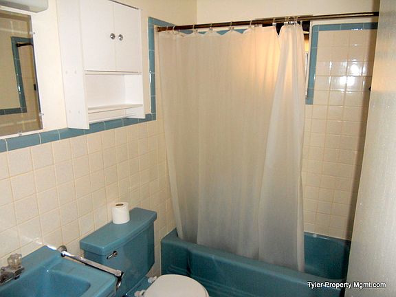 2nd image of 1533 Espanola Ave