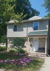 27415 Lorenz St, Madison Heights, MI, 48071