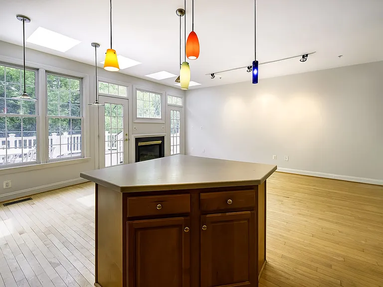 1156 Regal Oak Dr — Photo 19