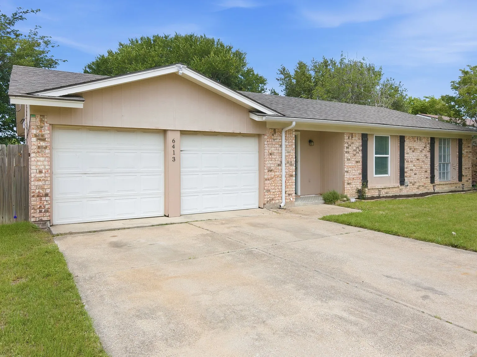 6413 Melinda Ct - 3 Bed 2 Bath Home in Watauga — Photo 3