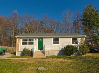 2719 Beaver Brook Rd, Salem, VA 24153