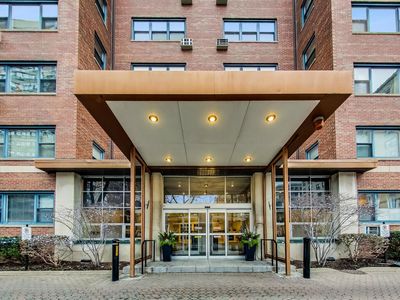 2909 N Sheridan Rd APT 809, Chicago, IL, 60657