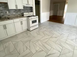 1514 Pembroke St #2, Bridgeport, CT 06608