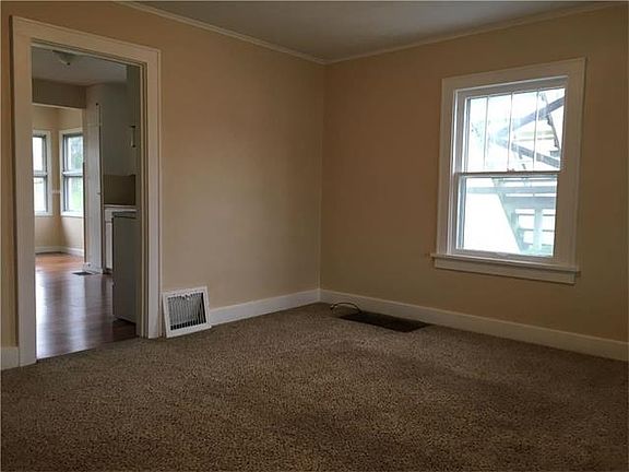 4th image of 2525 Angelique St