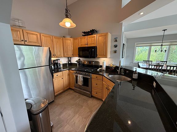 2nd image of 36 Forest Knoll Way #I2