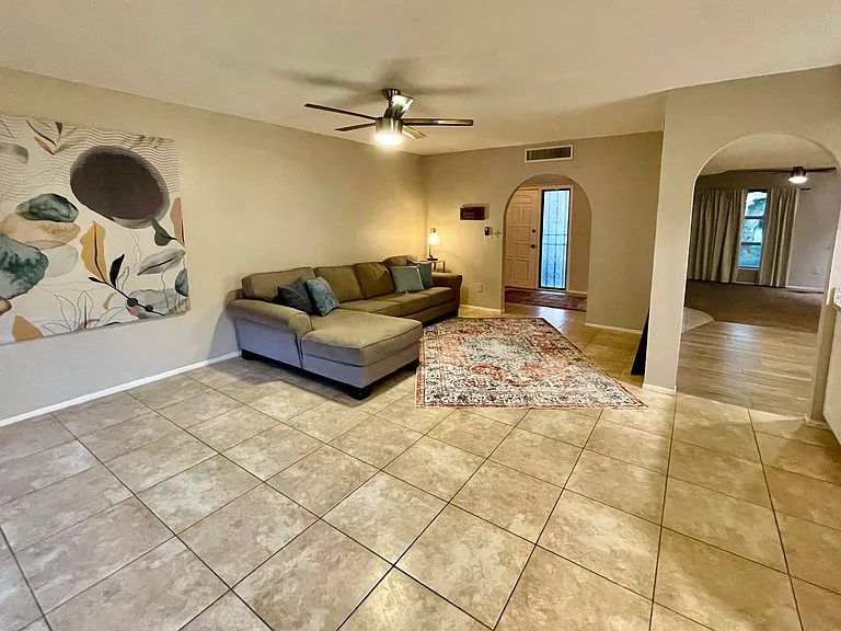 family room off kitchen