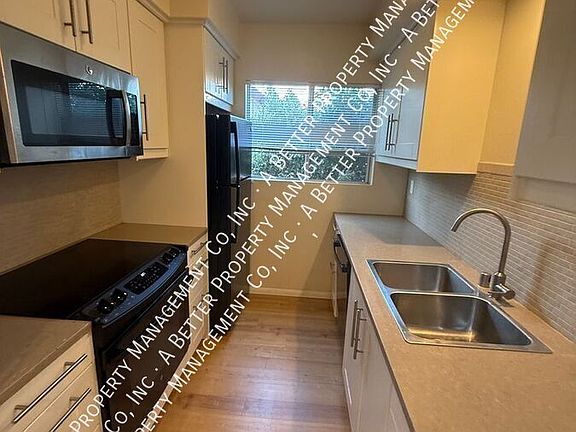 2nd image of 220 Granada Ave APT 4