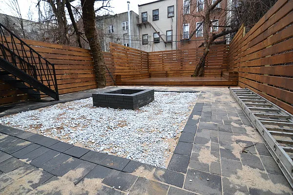 Rented by Yup Realty LLC | media 19