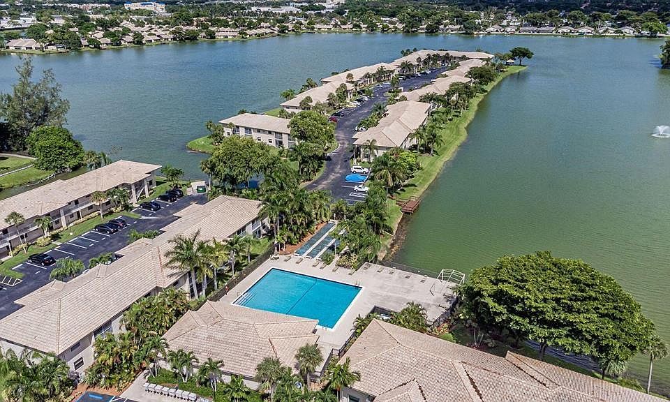 1st image of 5520 Lakeside Drive #204
