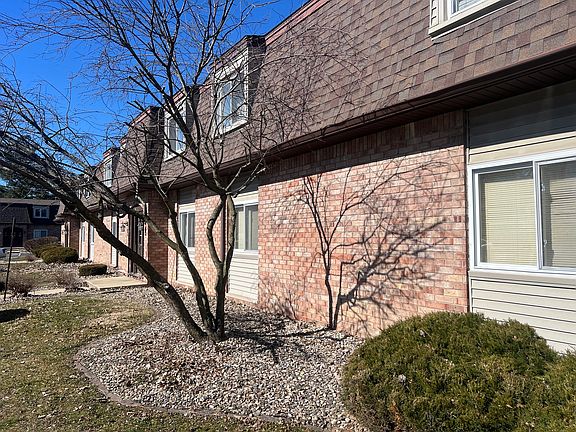 3rd image of 1119 S Curtis Ave APT D43