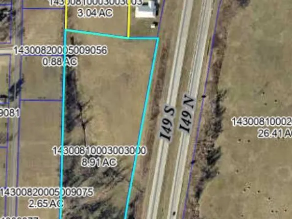 Robert Ellis Young Dr, Carthage, MO 64836