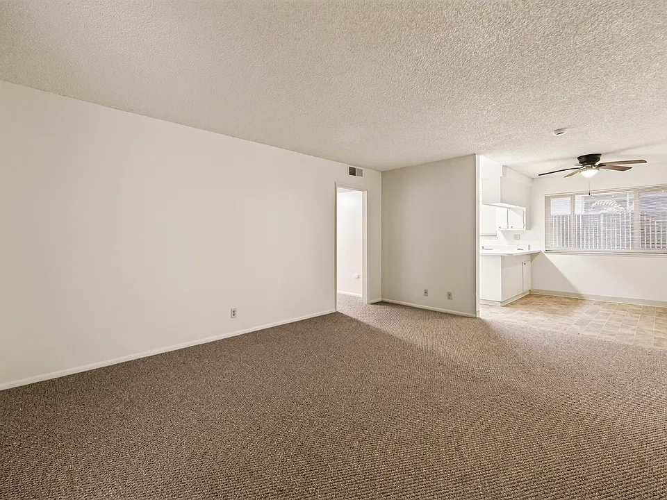 1017 Esplanade
