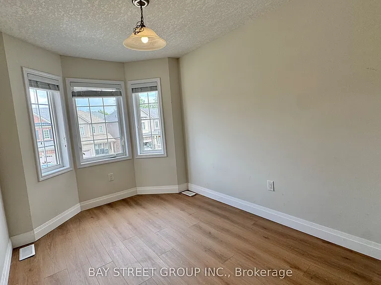 7735 Shadbush Ln — Photo 11