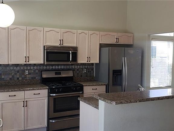 4th image of 846 Cypress Pines Way