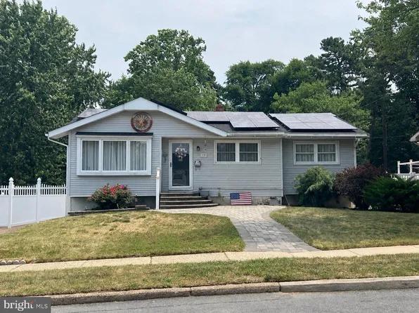 22 Woodbrook Rd, Turnersville, NJ 08012