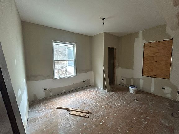4th image of 8125 S Peoria St