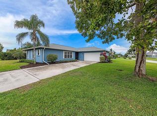 4498 Beechwood Lake Dr, Naples, FL 34112