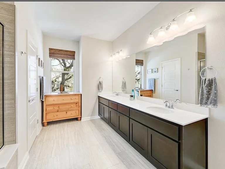 13800 Lyndhurst St #261 — Photo 11