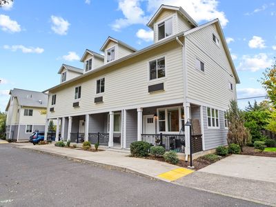 116 NE 109th Ave #A5, Portland, OR, 97220