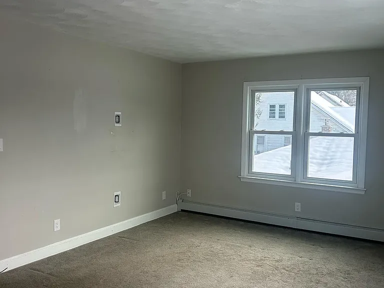 82 Middlefield Ave #2 — Photo 2