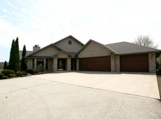 9655 E Gardner Rd, Brussels, WI 54204