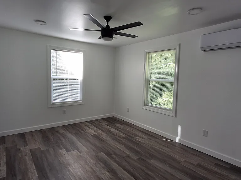 2123 Highland Rd — Photo 11