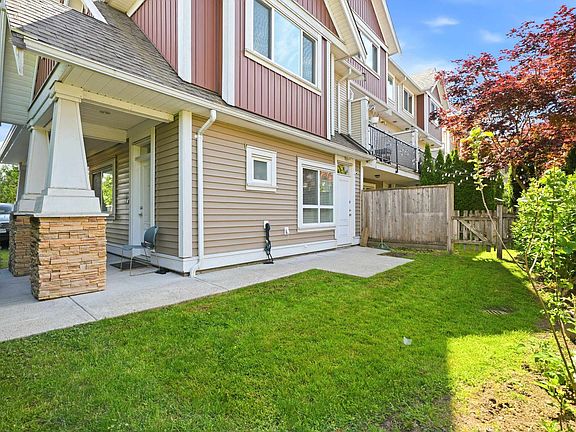 2nd image of 7298 199a St #62