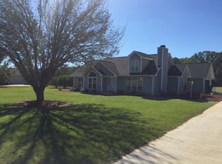 209 Summer Breeze Dr, Fort Valley, GA 31030