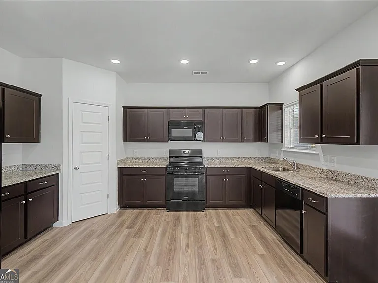 59 Bennett Way SE — Photo 13