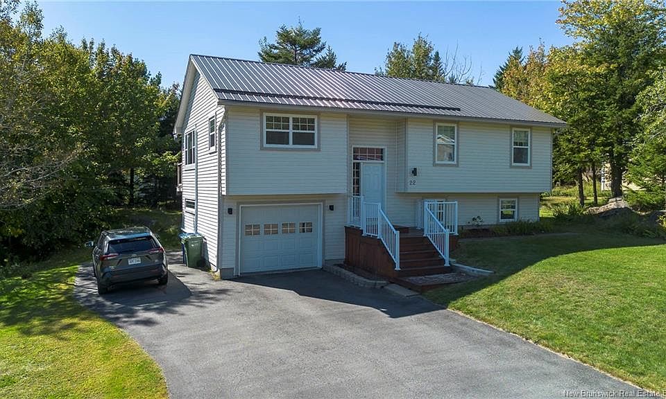 1st image of 22 Sundance Dr