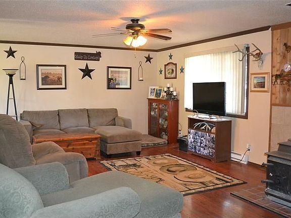 3rd image of 675 SE 7th St