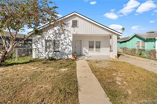 2006 W Cedar Ave Photo 1 2006 W Cedar Ave Photo 1