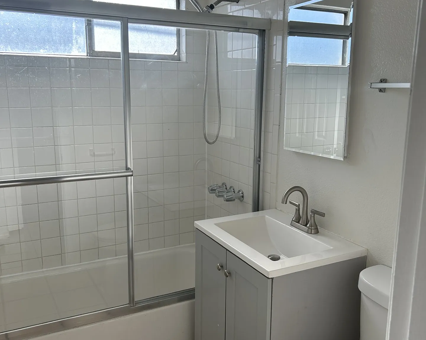 2 bed, $1,945 — Photo 4