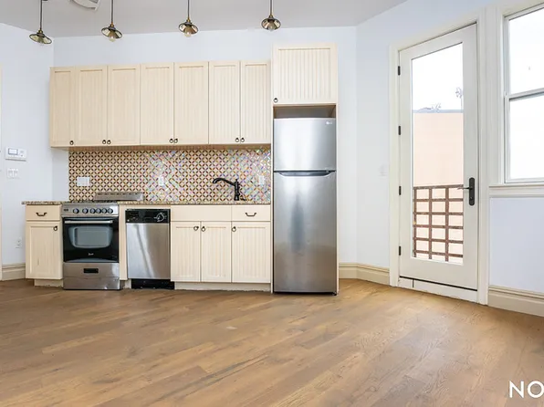 1355 Myrtle Avenue image 1 of 31