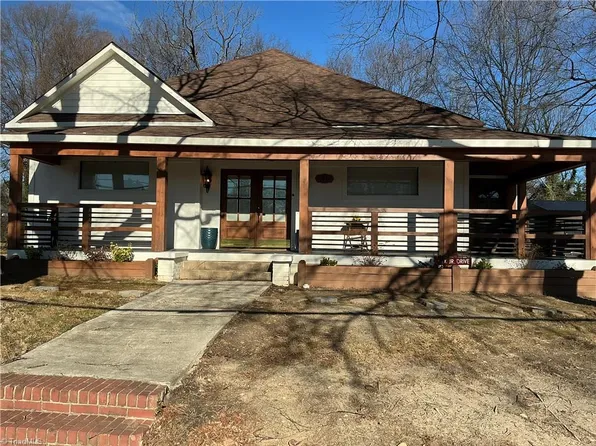 1813 Martin Luther King Jr Dr, Greensboro, NC 27406