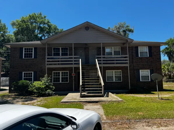 11 Oak Forest Ln, Savannah, GA