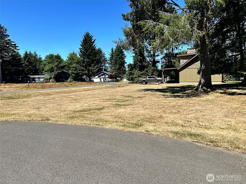 2nd image of 604 Sollecks Avenue SE