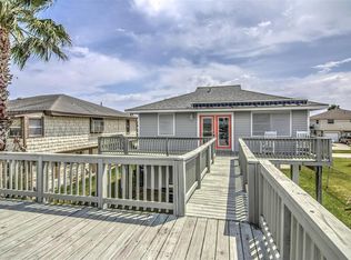 320 Ling St, Bayou Vista, TX 77563