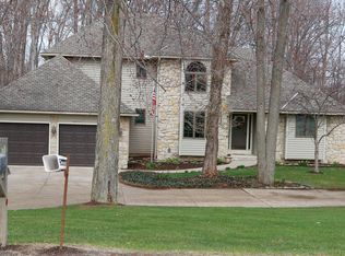 46700 Middle Ridge Rd, Amherst, OH 44001