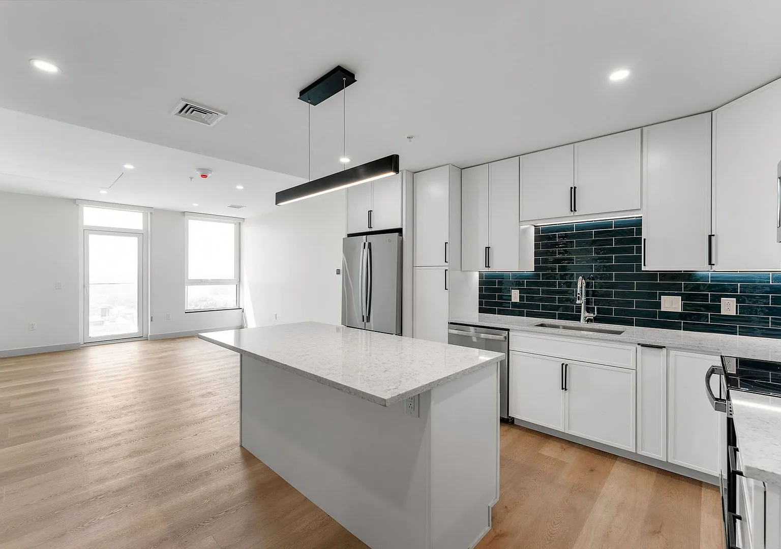 Bank Street Apartments at Burlington Square — Photo 2