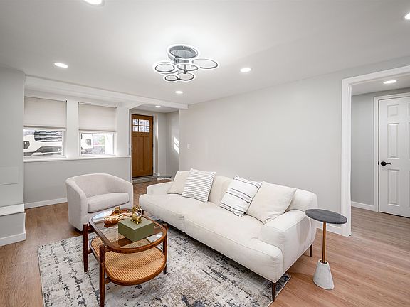 5th image of 70 Bowers St #1