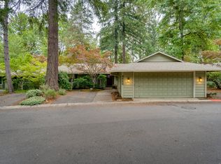 4226 Woodside Cir, Lake Oswego, OR 97035