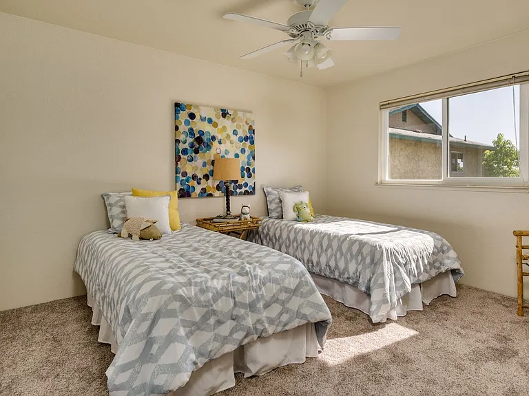 Chico Meadows Apartments — Photo 23