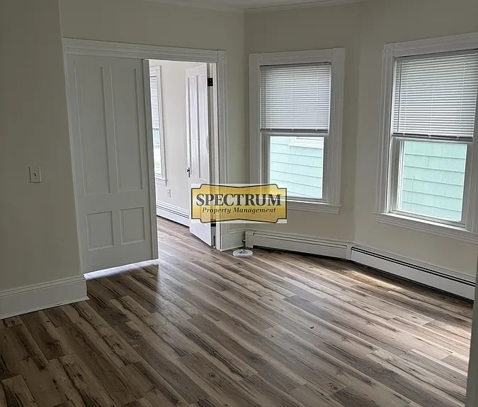 195 Holland St #3 — Photo 8