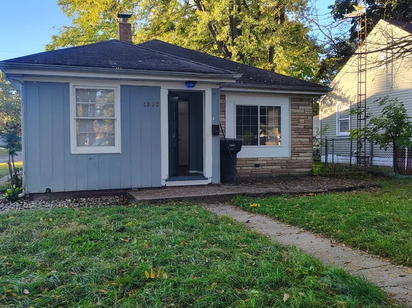 1222 Chalfant St, South Bend, IN 46617