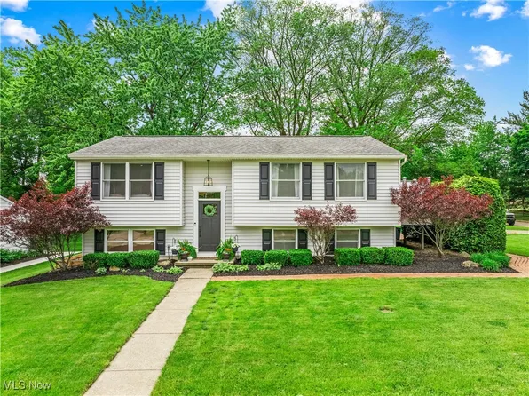200 Montview Dr, Medina, OH 44256